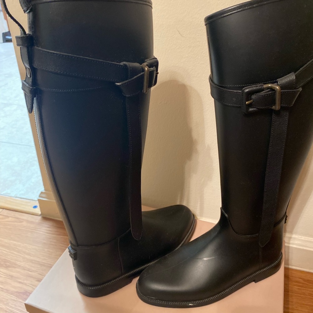 Burberry Rain Boots! Size 38
